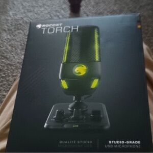 Roccat torch mic for studio gaming PC usb microphone